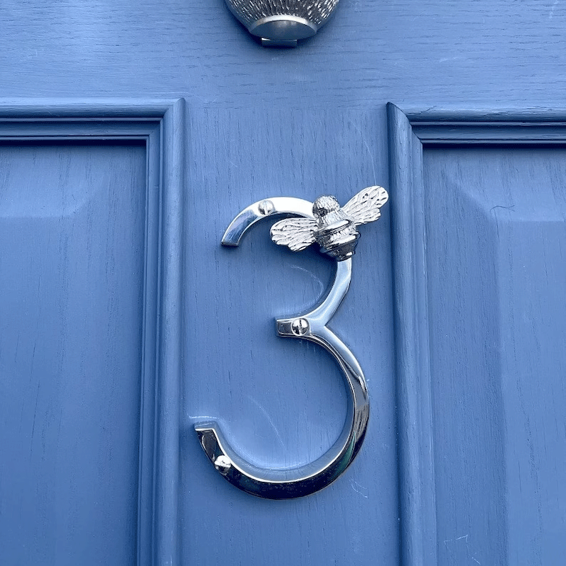 Bee-Inspired House Number Plaque – Customizable with 5 Digits