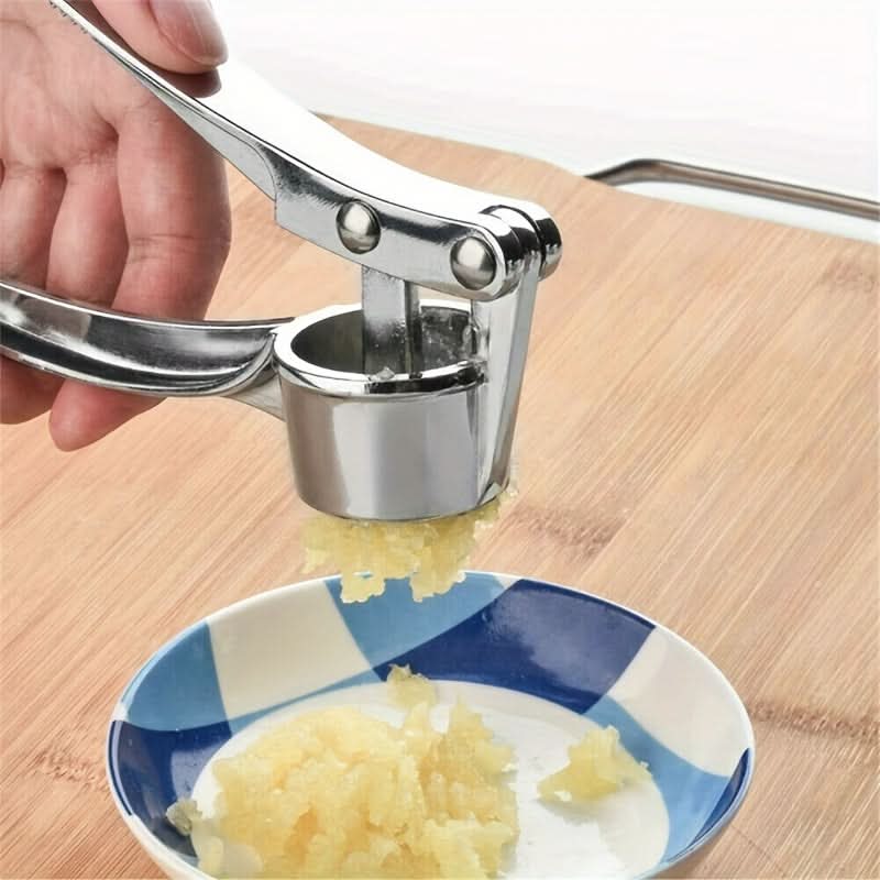 Garlic Crusher Tool – Heavy Duty Press for Efficient Mashing