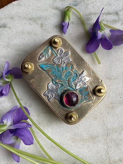 Compact Floral Press and Plant Preservation Tool for Crafts