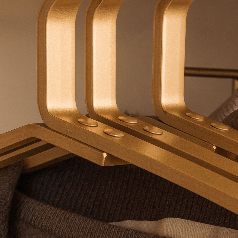 Space-Saving Metal Hangers – Non-Slip Slim Alloy Hangers for Coats, Dresses & Suits