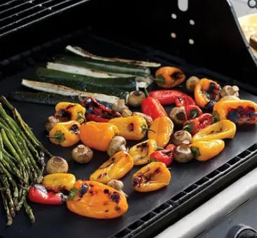 Non-Stick Grill Mat for Clean Cooking | Ideal for Meat, Fish, and Vegetables