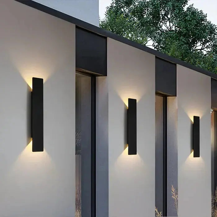 Weatherproof IP65 Up-Down Outdoor LED Wall Light