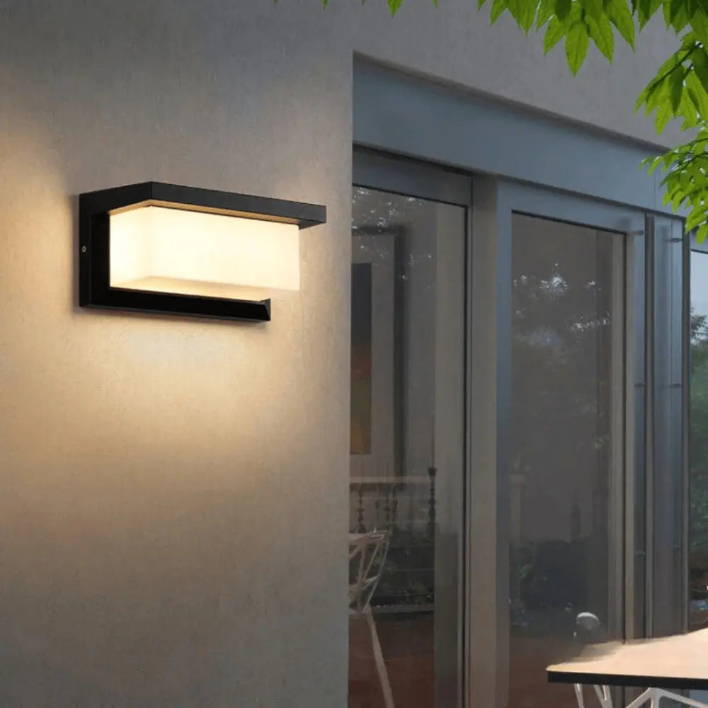 Weatherproof 20W LED Wall Light with Motion Detection for Outdoor Use