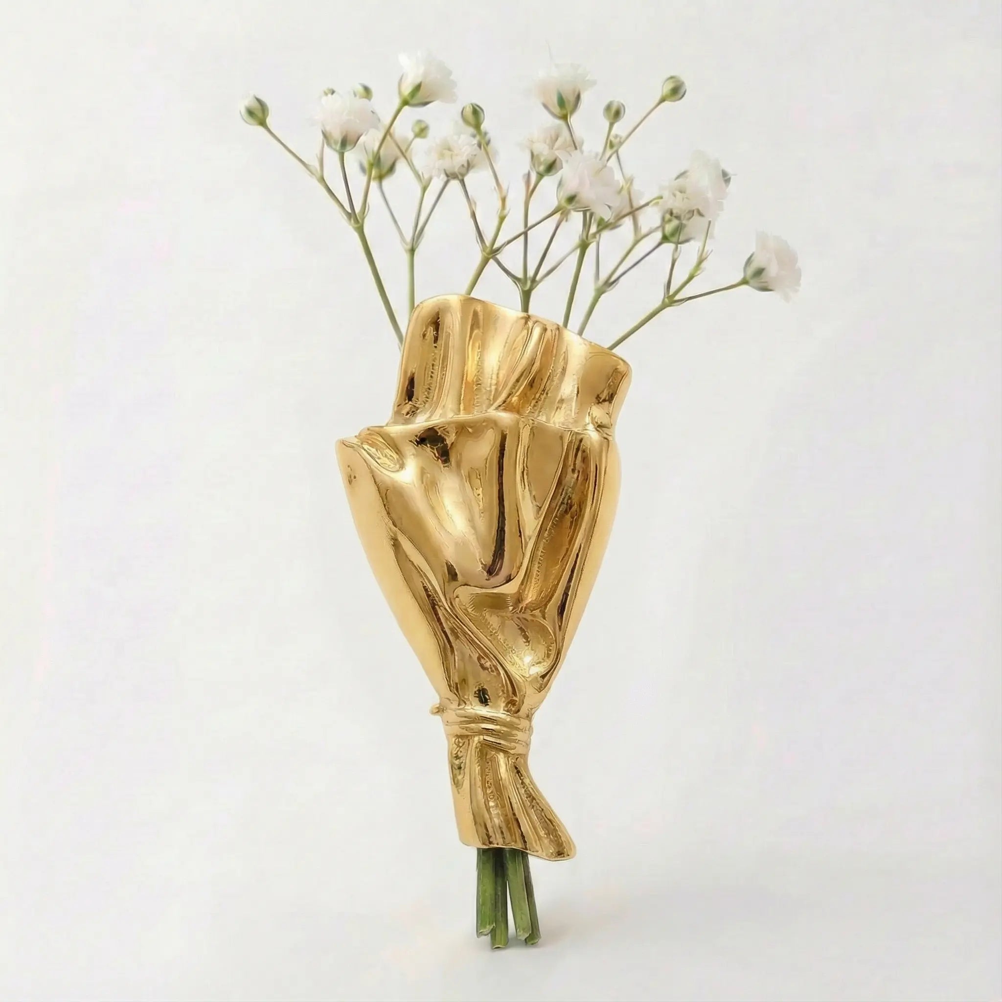 Brooch with Real Flower - Portable Vase Design, 3-4cm Opening