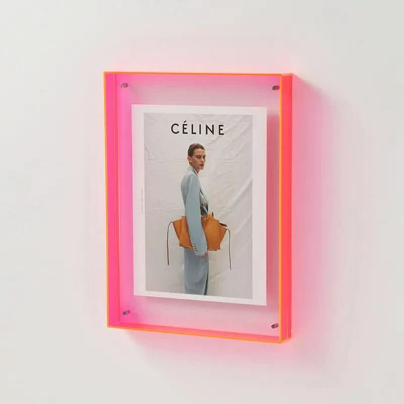 VividView – Elegant Acrylic Photo Display Frame