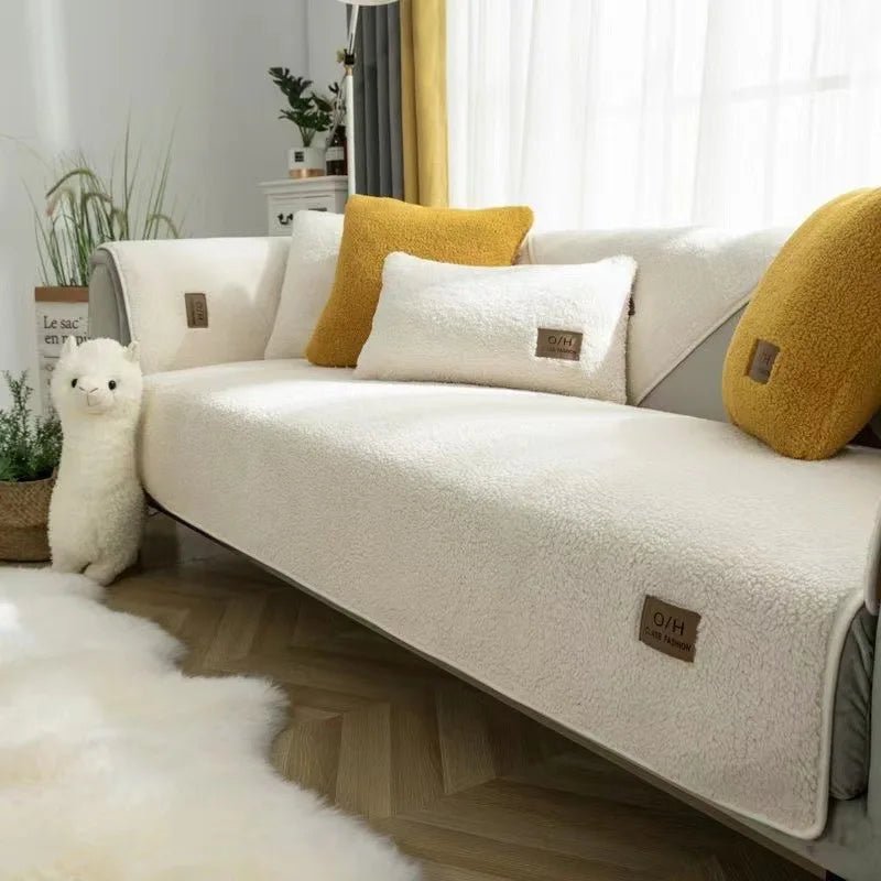 SnugShield – Luxurious Lambswool Sofa Protector for Comfort