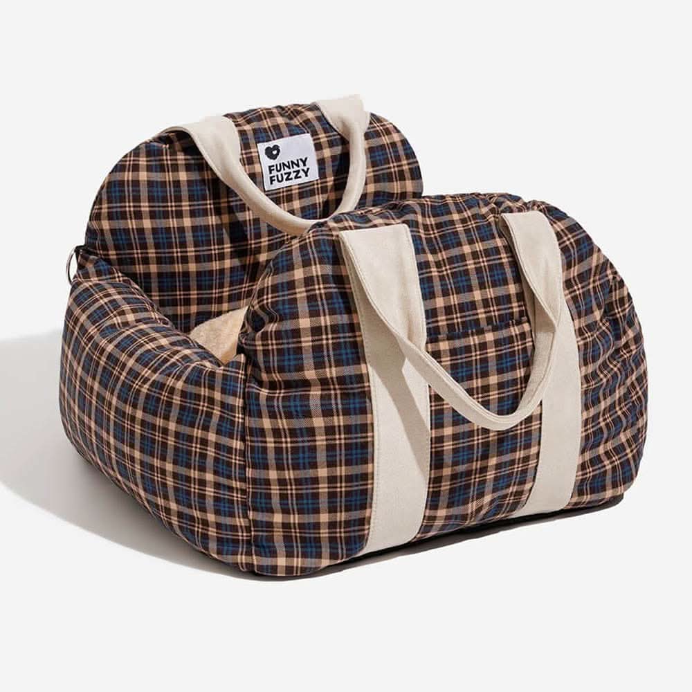Adjustable Dog Car Seat Bed with Safety Straps for Secure Travel