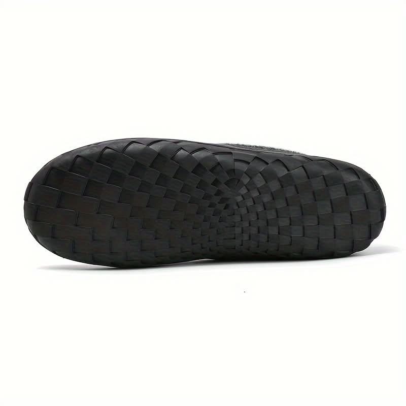 Warm Indoor Loafer Slippers in Sheep's Wool - Breathable House Shoes for Chilly Mornings and Evenings