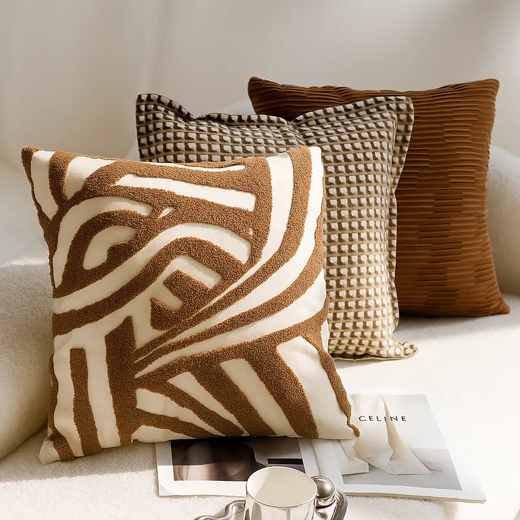 Plush 45 x 45 cm Decorative Pillow Cover with Concealed Zipper