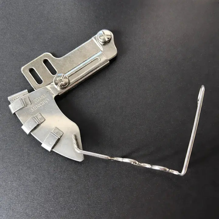 Edging Tape Attachment for Double-Fold – Ensures Aligned Stitches