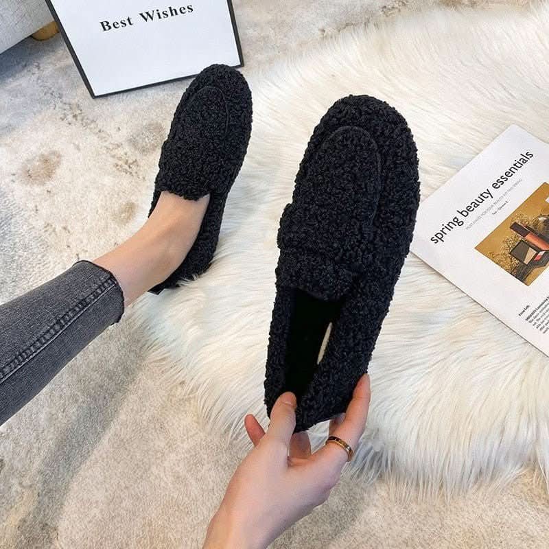 SnugStep - Plush Winter Slippers with Non-Slip Safety Sole