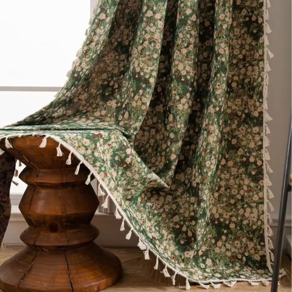 Charming Floral Tapestry Curtain for Elegant Interiors