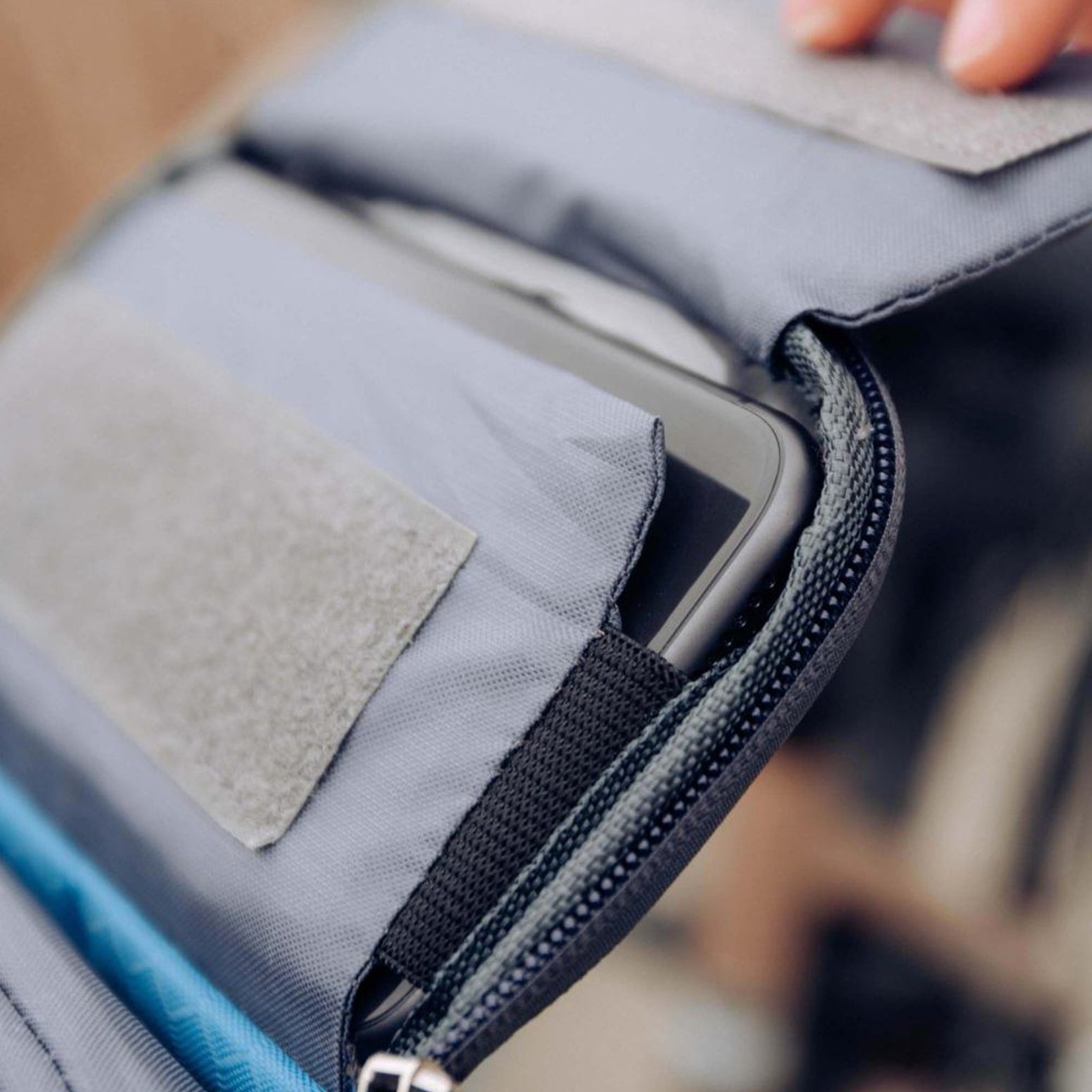 Bicycle Handlebar Bag with Touchscreen Window | Water-Resistant | Secure Velcro Closure