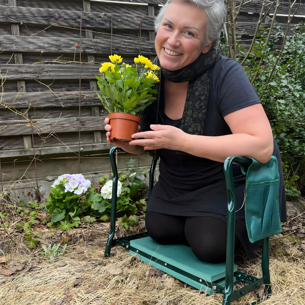 Foldable Garden Kneeler with Handles | Comfortable Sitting and Kneeling