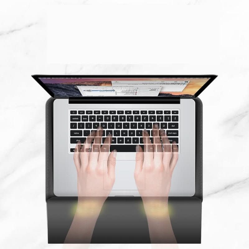 AquaGuard - Sleek Waterproof Laptop Case for Travel Safety