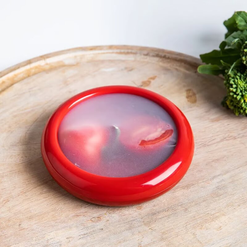 Reusable Food Storage Container by FreshGuard