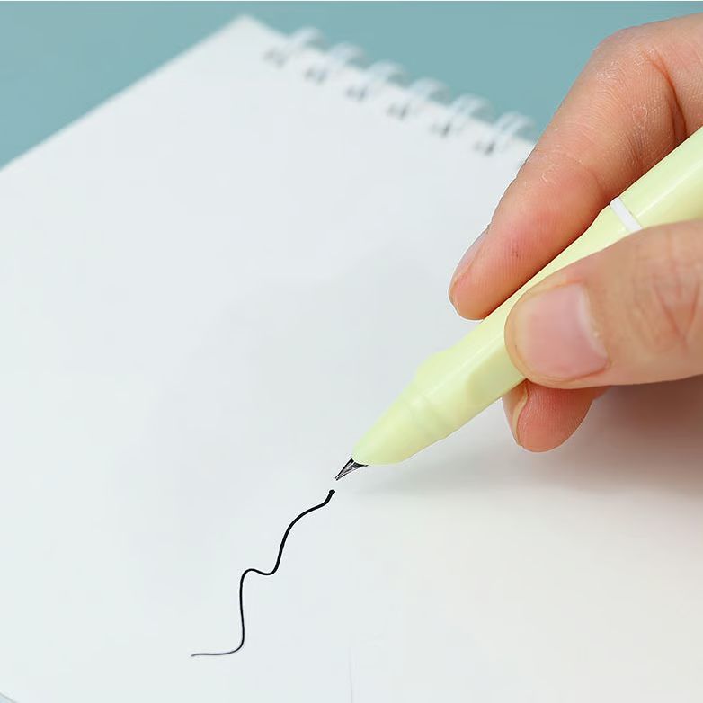 Fountain Pen with Click Mechanism for Smooth Writing