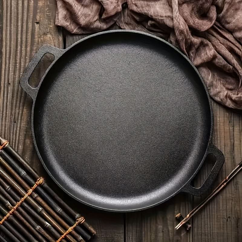 Versatile Cast Iron Skillet for Daily Cooking Tasks