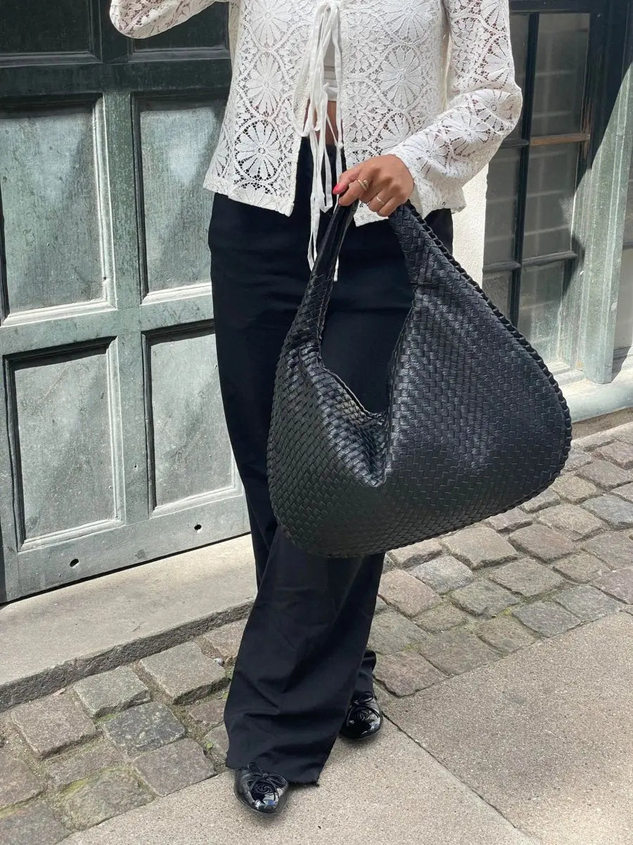 Woven Leather Hobo Purse with Zipper – Classic Design