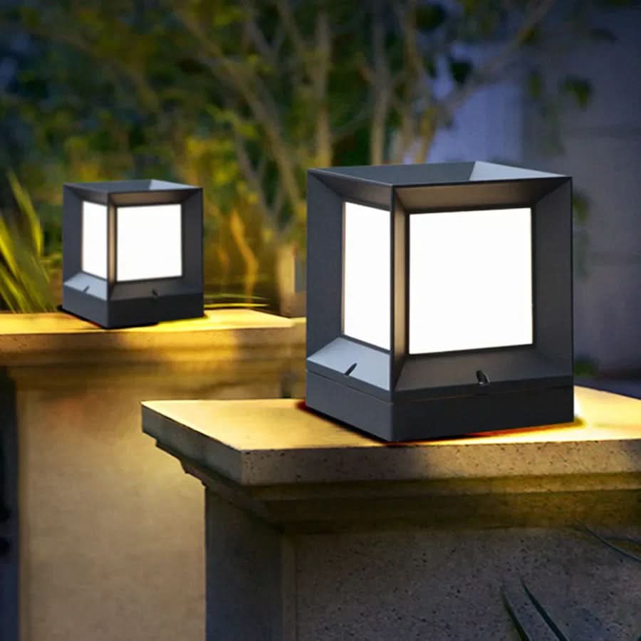 Contemporary Outdoor LED Lamp for Driveways and Gates
