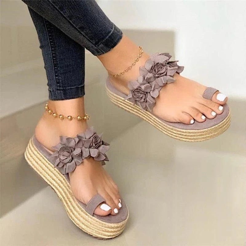 Floral Embellished Women's Platform Sandals