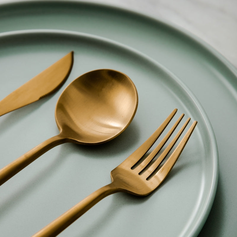 Minimalist Stainless Steel Cutlery Set 18/10 with Titanium Coating