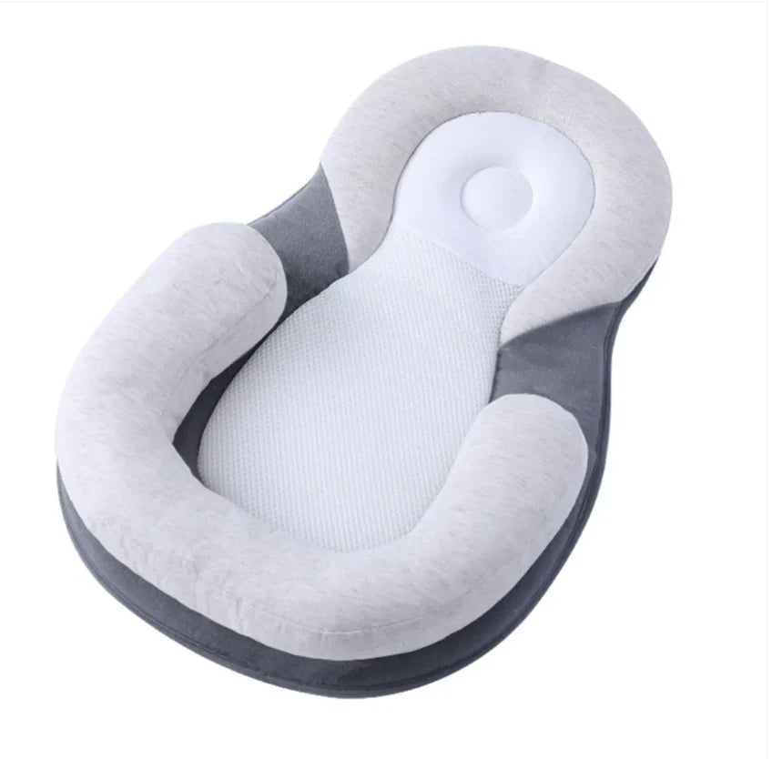 Infant Lounge Chair with Ergonomic Head Support and Breathable Material