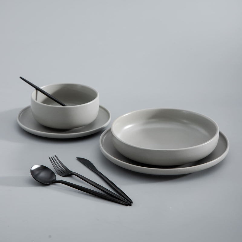 Minimalist Stainless Steel Cutlery Set 18/10 with Titanium Coating