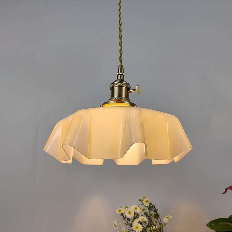Charming Blossom Glass Pendant Lamp – Classic Fixture for Dining Areas