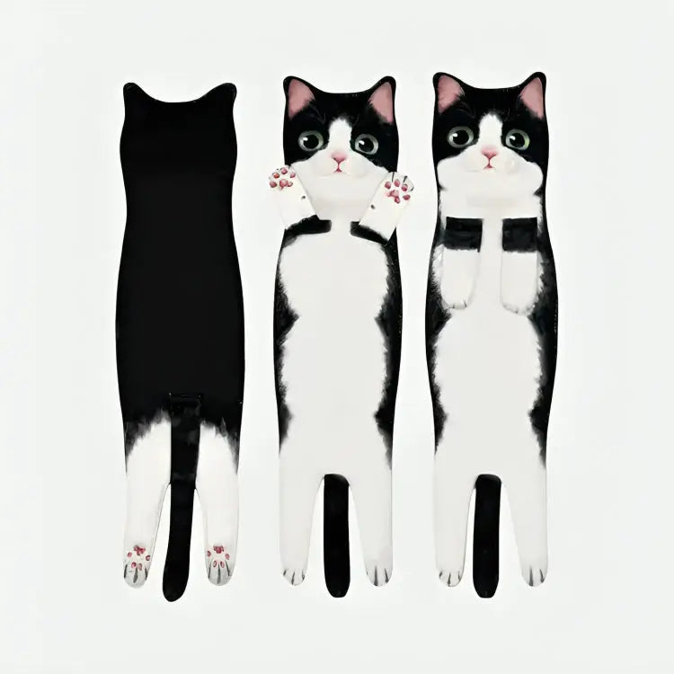 Soft Towel with Cat Design – Beautiful and Ready for Immediate Use