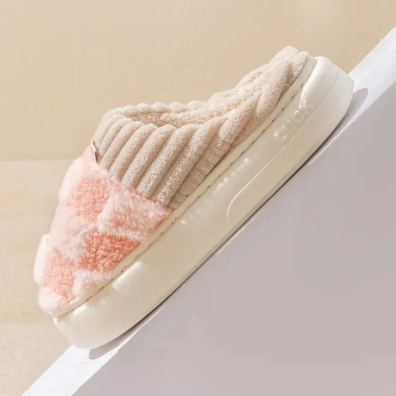 Cozy Checkered Slippers with Warm Lining and Non-Slip Sole