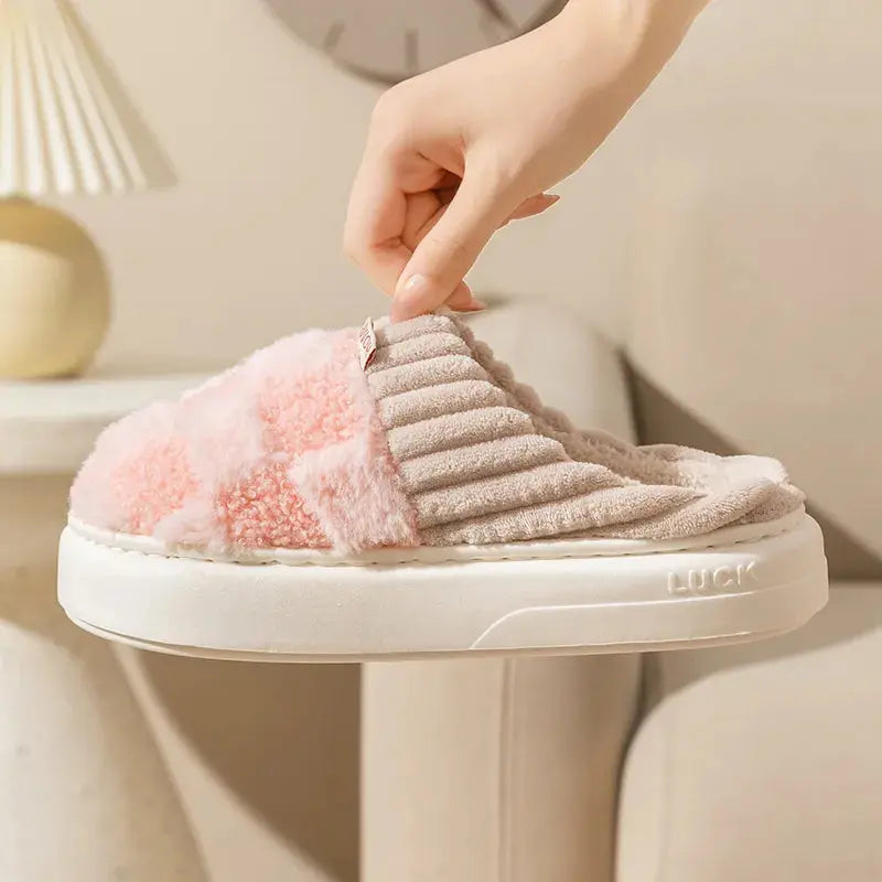 Cozy Checkered Slippers with Warm Lining and Non-Slip Sole