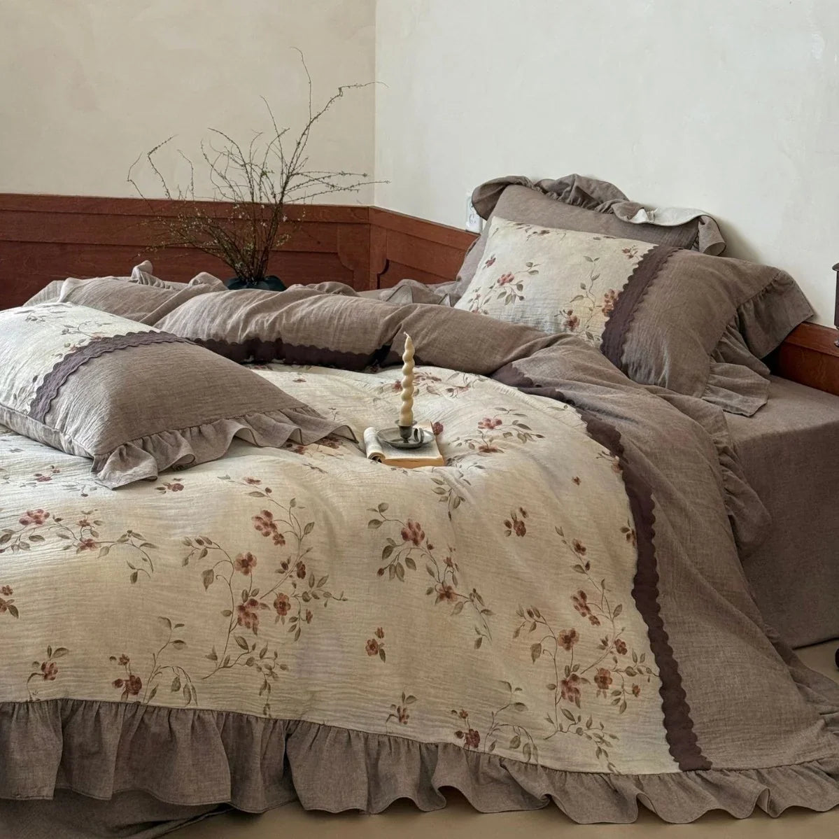 4-Piece Bedding Set Breathable Linen-Cotton Floral & Ruffle