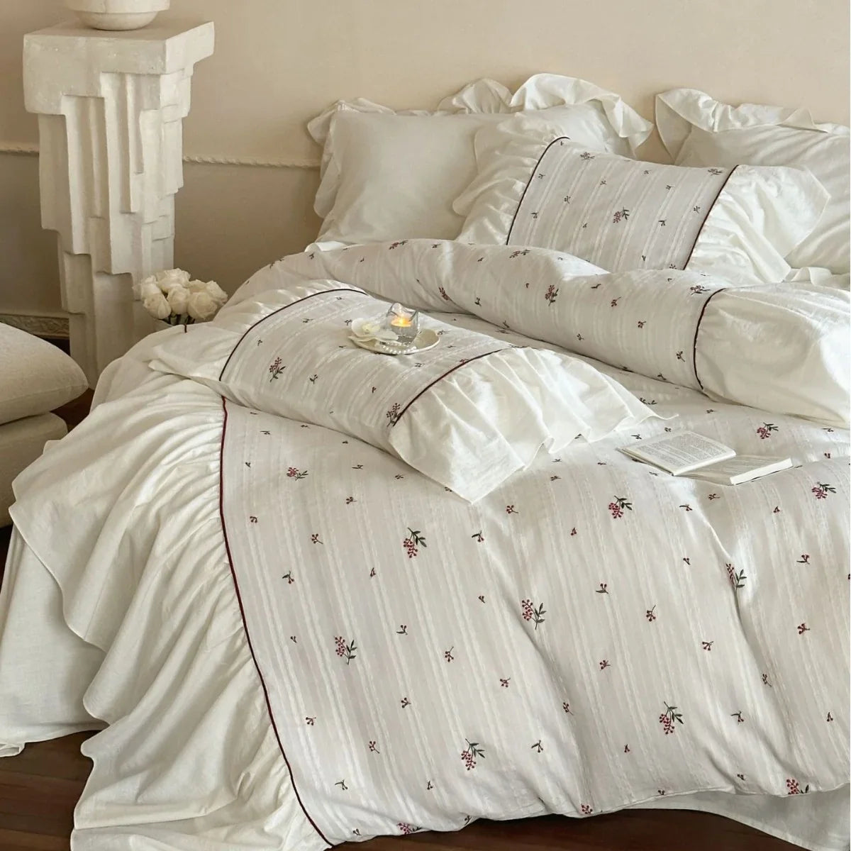 4-Piece Bedding Set Natural Cotton Floral Embroidered