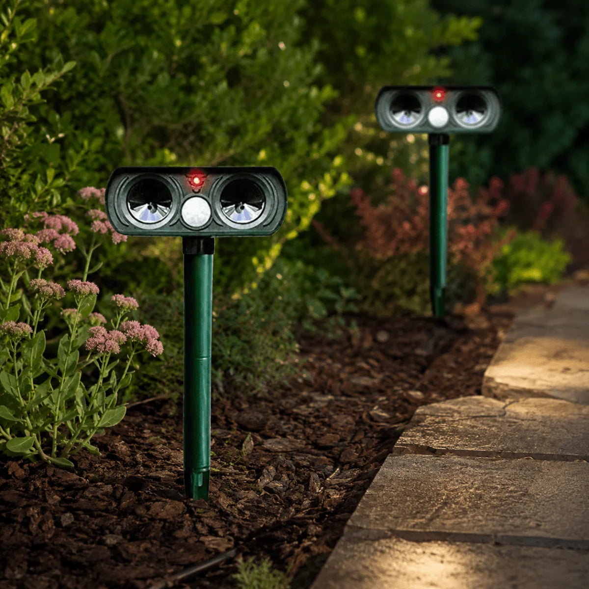 Animal Repellent Solar-Powered Motion-Activated Ultrasonic Weatherproof Outdoor Use