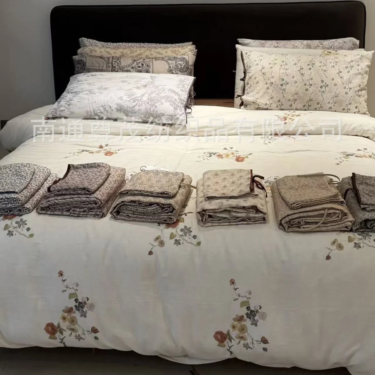 Bed Linen Set Breathable Cotton Delicate Floral 4-Piece