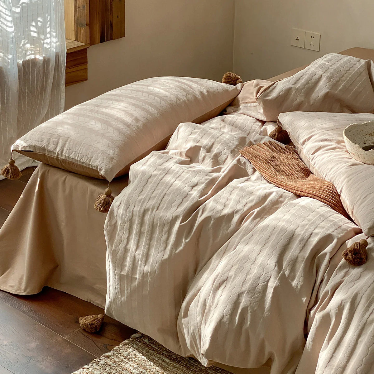 Bedding Set Breathable Cotton Woven Wave Texture & Tassels