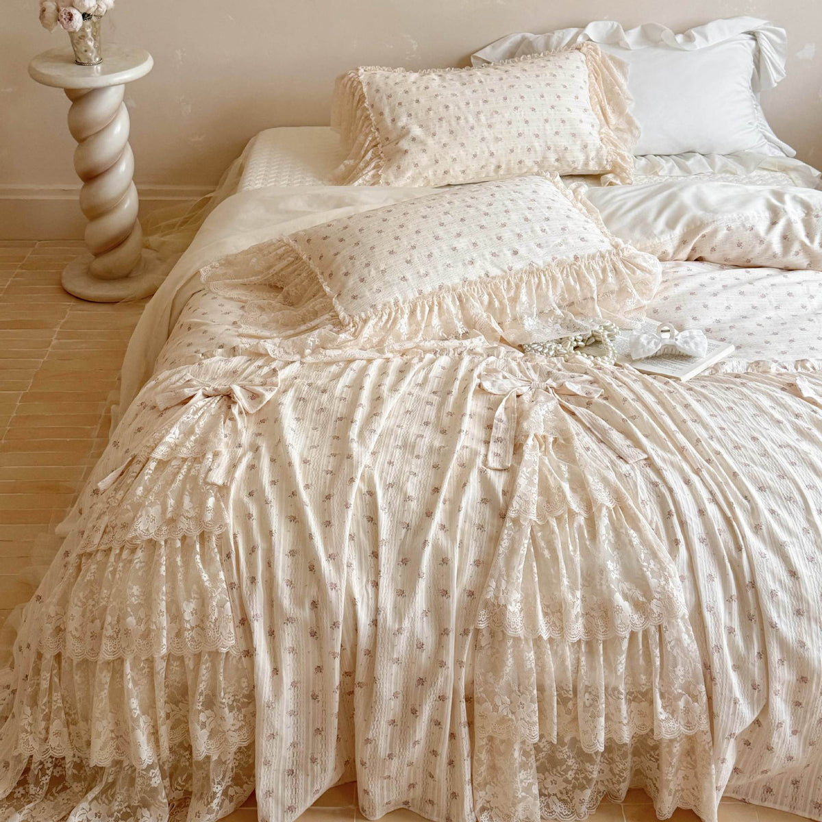Bedding Set Cotton Blend Lace Ruffle Set of 4
