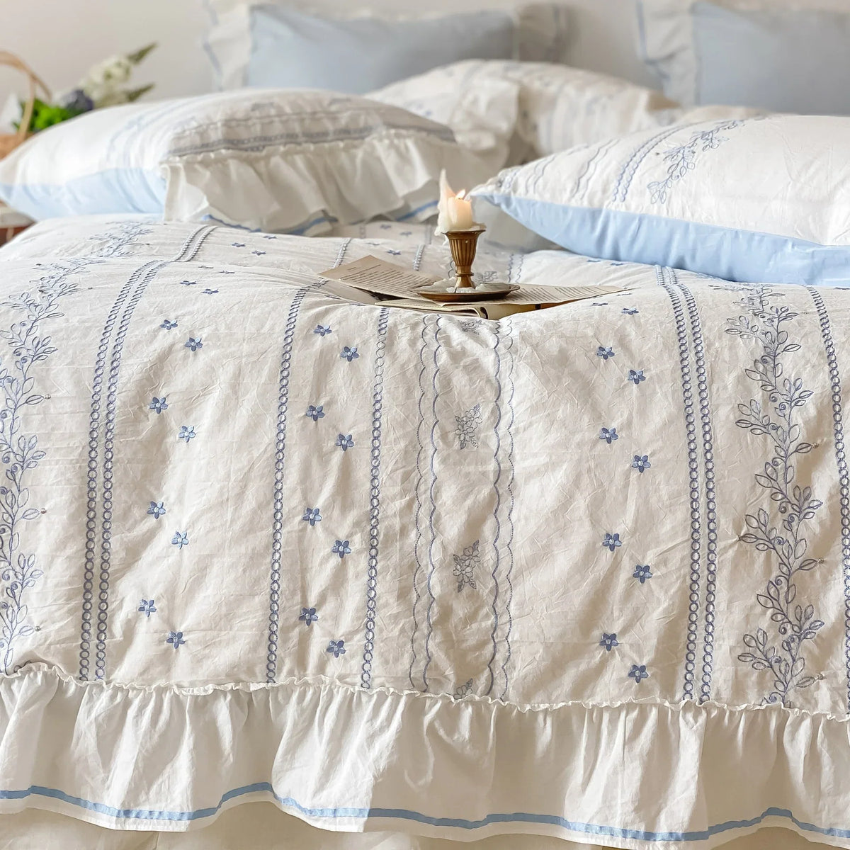 Bedding Set Cotton Embroidered Ruffle Integrated Bed Skirt 4-Piece