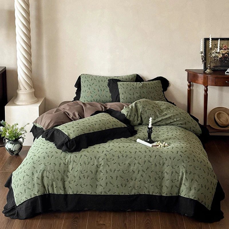 Bedding Set Cotton Jacquard Reversible & Lightly Quilted 4-Piece
