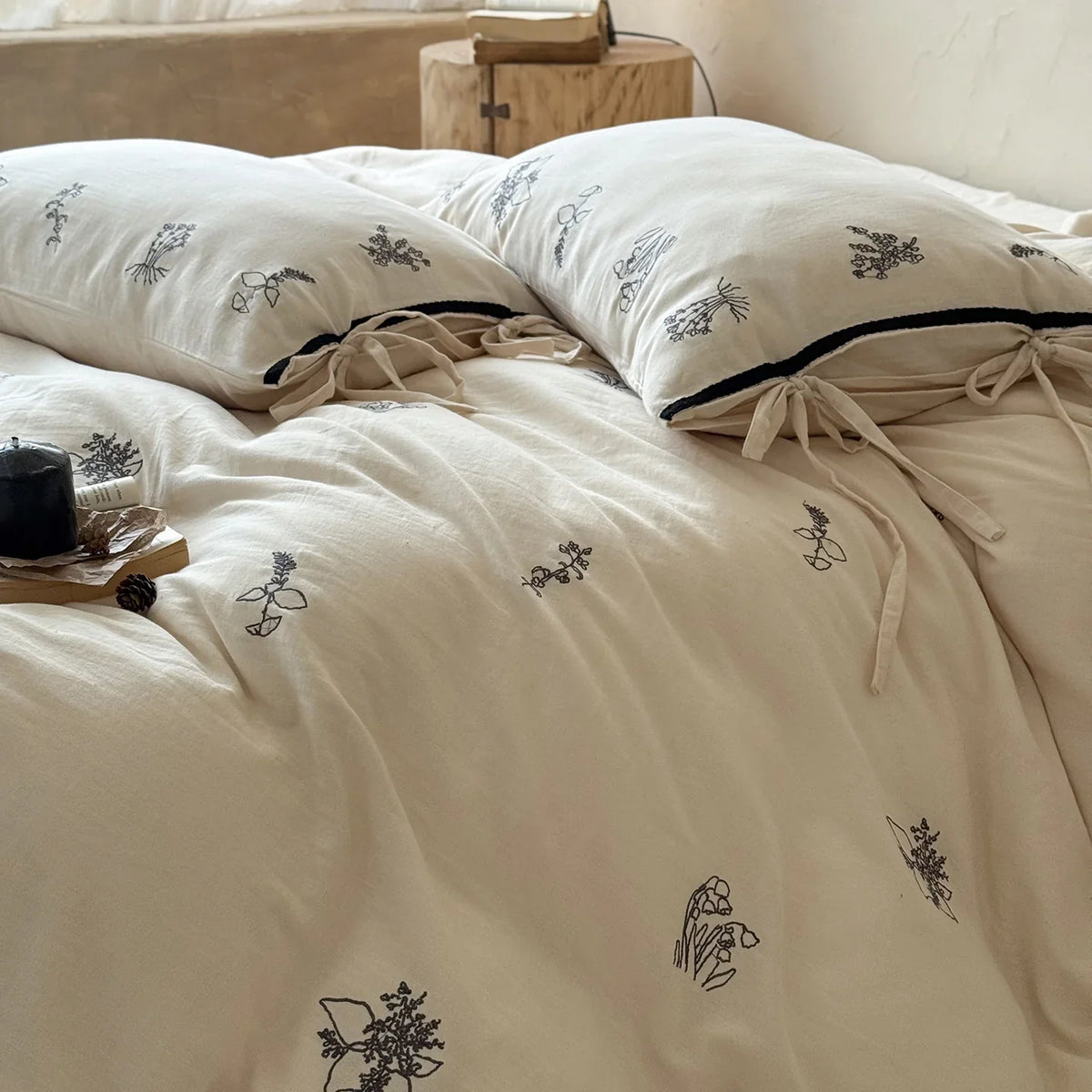 Bedding Set Cotton-Linen Blend Floral Embroidery