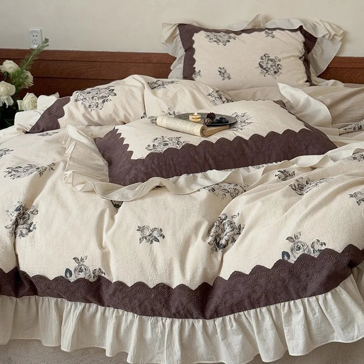 Bedding Set Cotton-Linen Blend Floral Medallion & Frilled Skirt