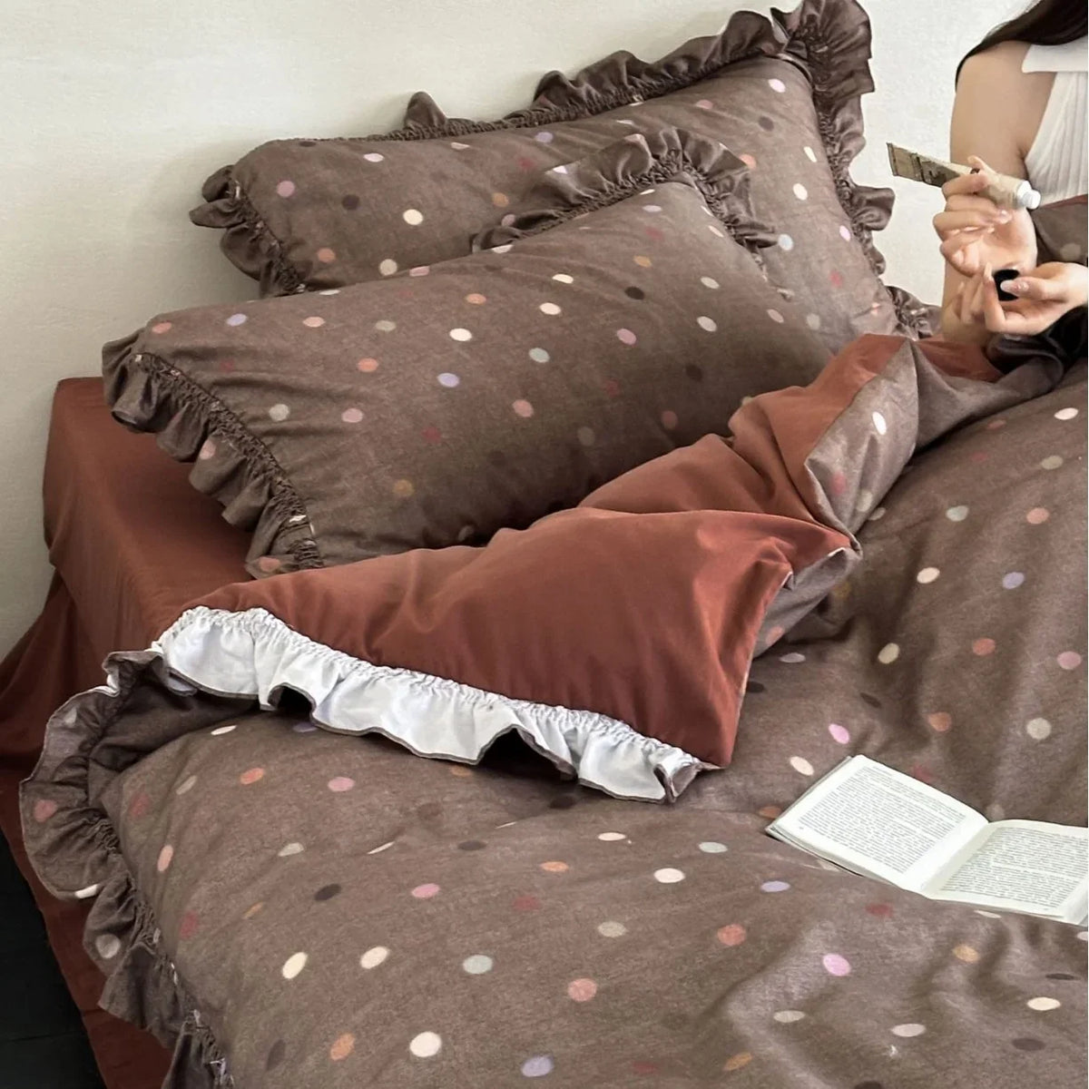 Bedding Set Cotton-Linen Reversible Polka Dot Ruffled Edges