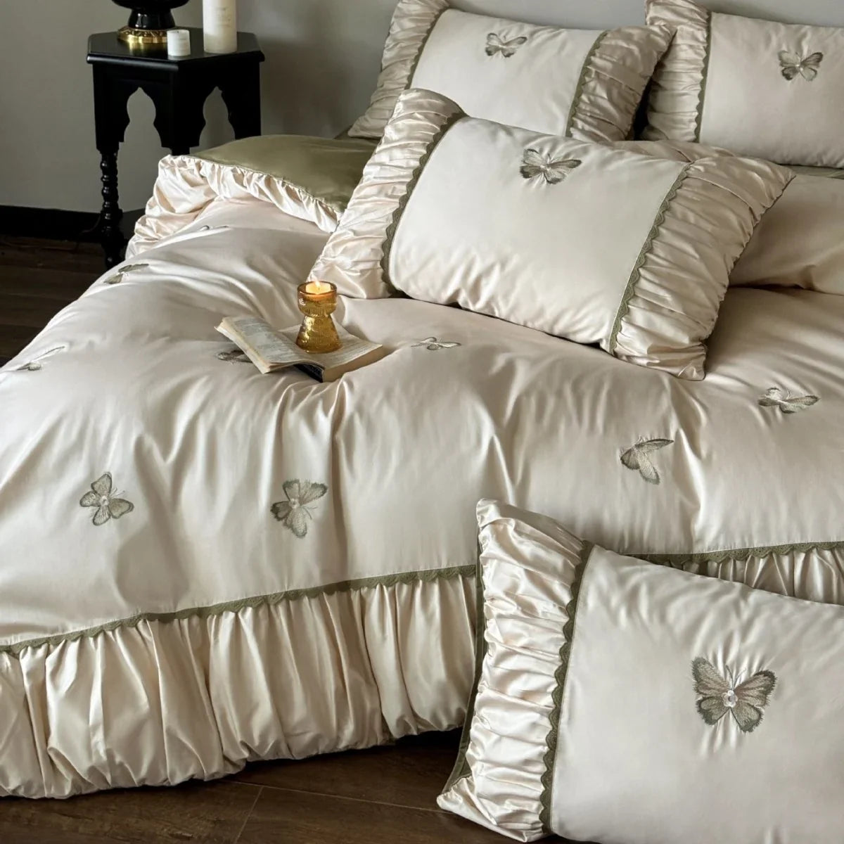 Bedding Set Cotton Satin Embroidered Butterfly 4-Piece Set