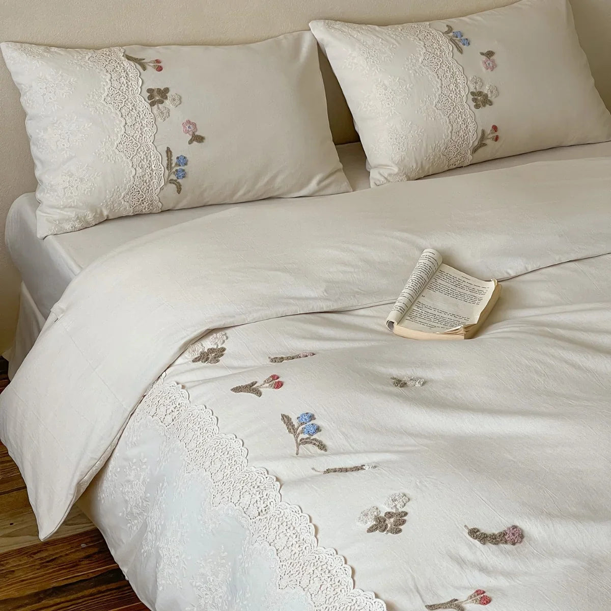 Bedding Set Cotton Satin Hand-Embroidered Floral & Lace Trim