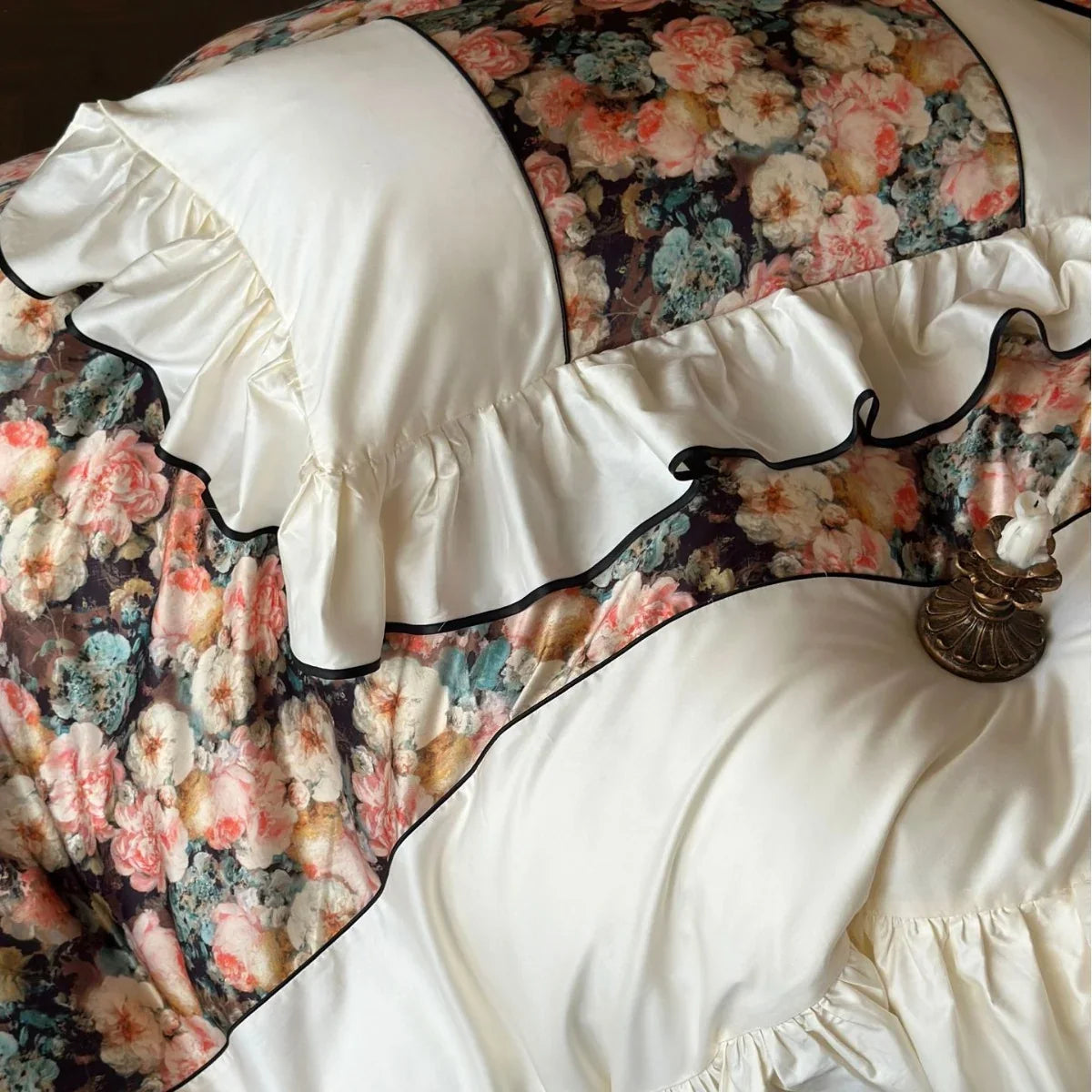 Bedding Set Cotton Satin Vintage Floral Ruffles & Black Piping