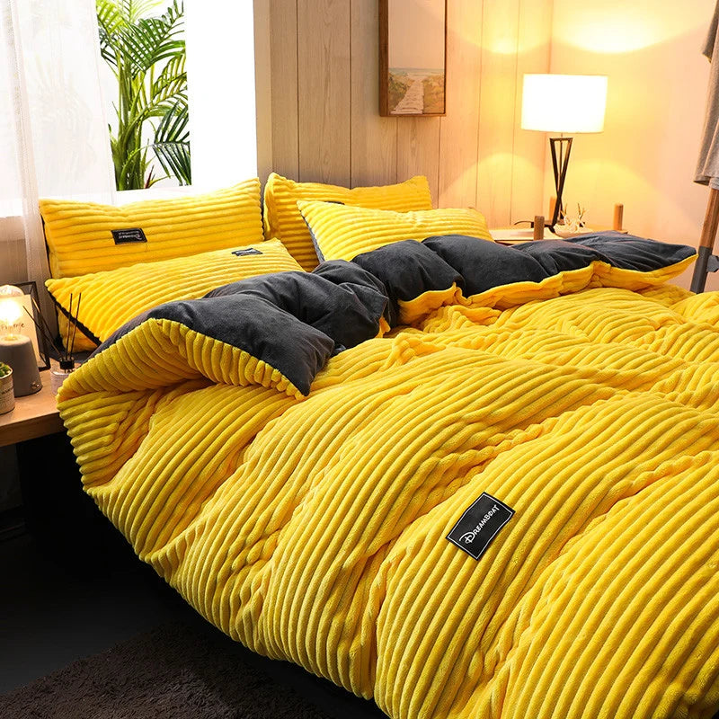 Bedding Set Double-Sided Plush 4-Piece Year-Round Comfort