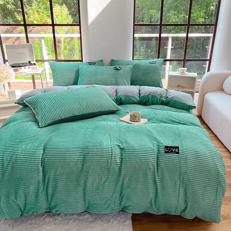 Bedding Set Double-Sided Plush 4-Piece Year-Round Comfort