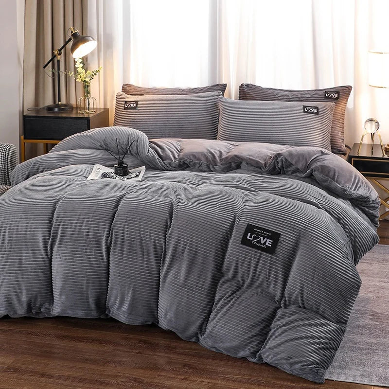 Bedding Set Double-Sided Plush 4-Piece Year-Round Comfort