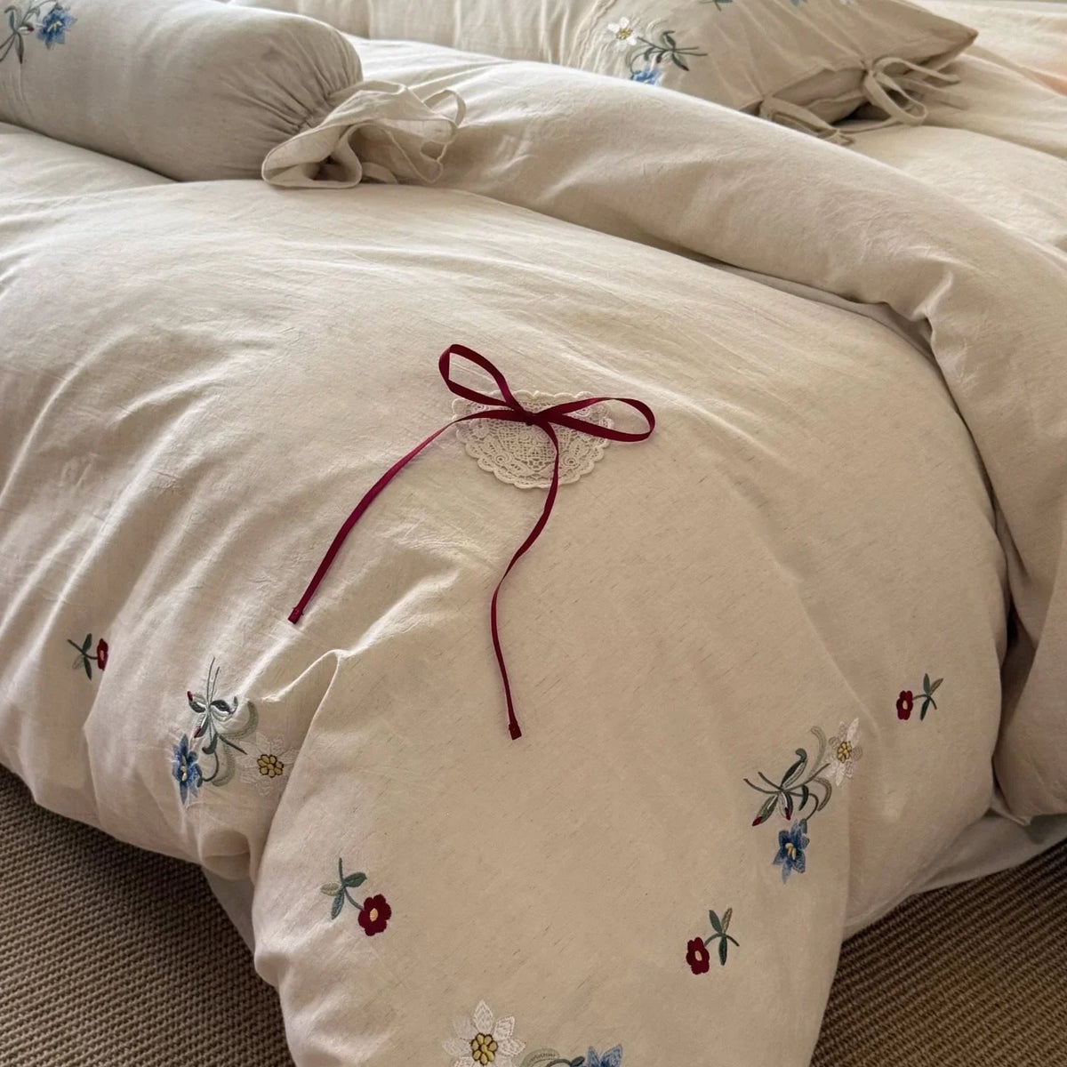 Bedding Set Embroidered Floral Linen-Look Cotton Blend